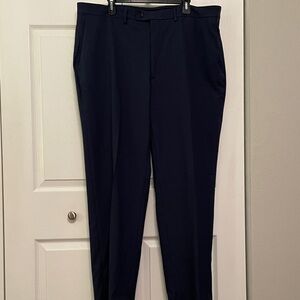 NWT $55 HAGGAR Expandomatic with Stretch Blue Flat Front Wrinkle Free 42W x 32L